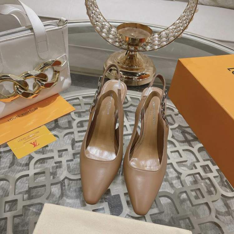 Picture of Louis Vuitton Shoes _SKULVsz35-40m010113692